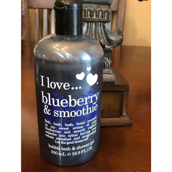 I LOVE ... - 🎉HP🎉NWT Blueberry & Smoothie Bubble Bath & Shower Gel. 16.9 fl. oz. - Picture 2 of 16